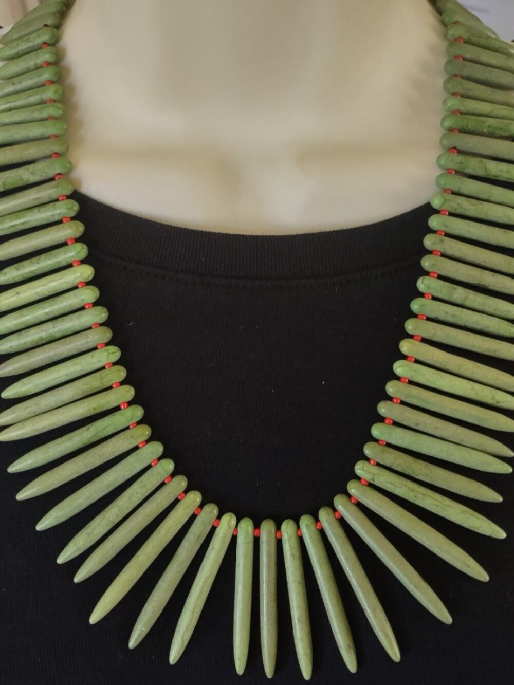 Green Spike Shape Howlite Bead Necklace - 22"
